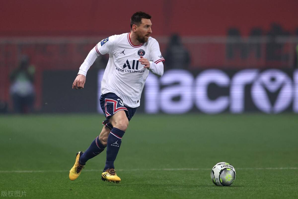 包含转会期波尔图战术微调：法甲节点到来，管理层满意，赛程密集仍需轮换的词条