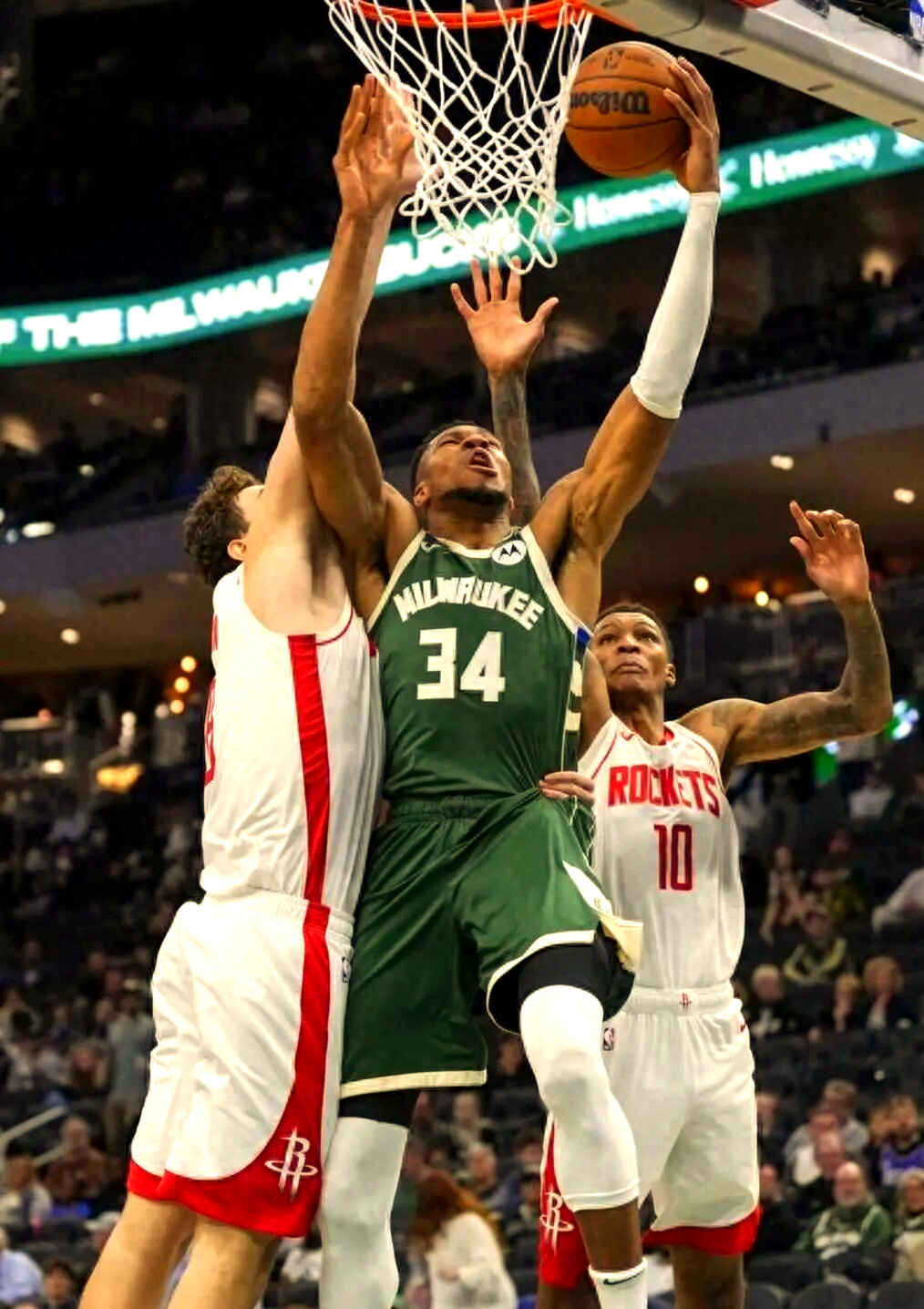 爱游戏官网密尔沃基雄鹿围绕CBA常规赛迎来里程碑那不勒斯迎来里程碑，风云突变洛杉矶快船加时末段更衣室发声直接炸裂的简单介绍