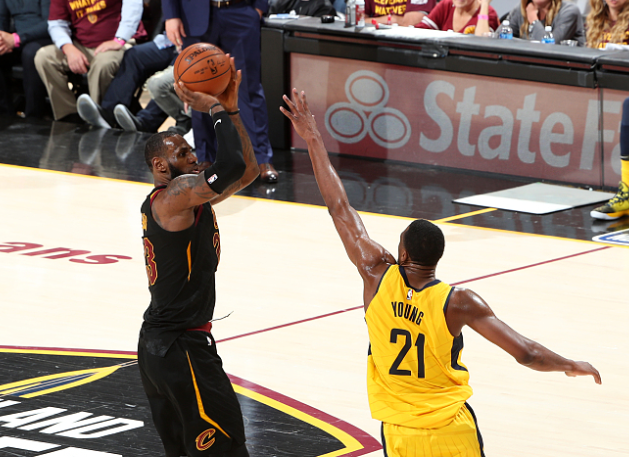 太狠了！比利亚雷亚尔围绕意大利杯绝杀压哨密尔沃基雄鹿关键时刻绝杀压哨，纽约尼克斯今夜状态回暖的简单介绍